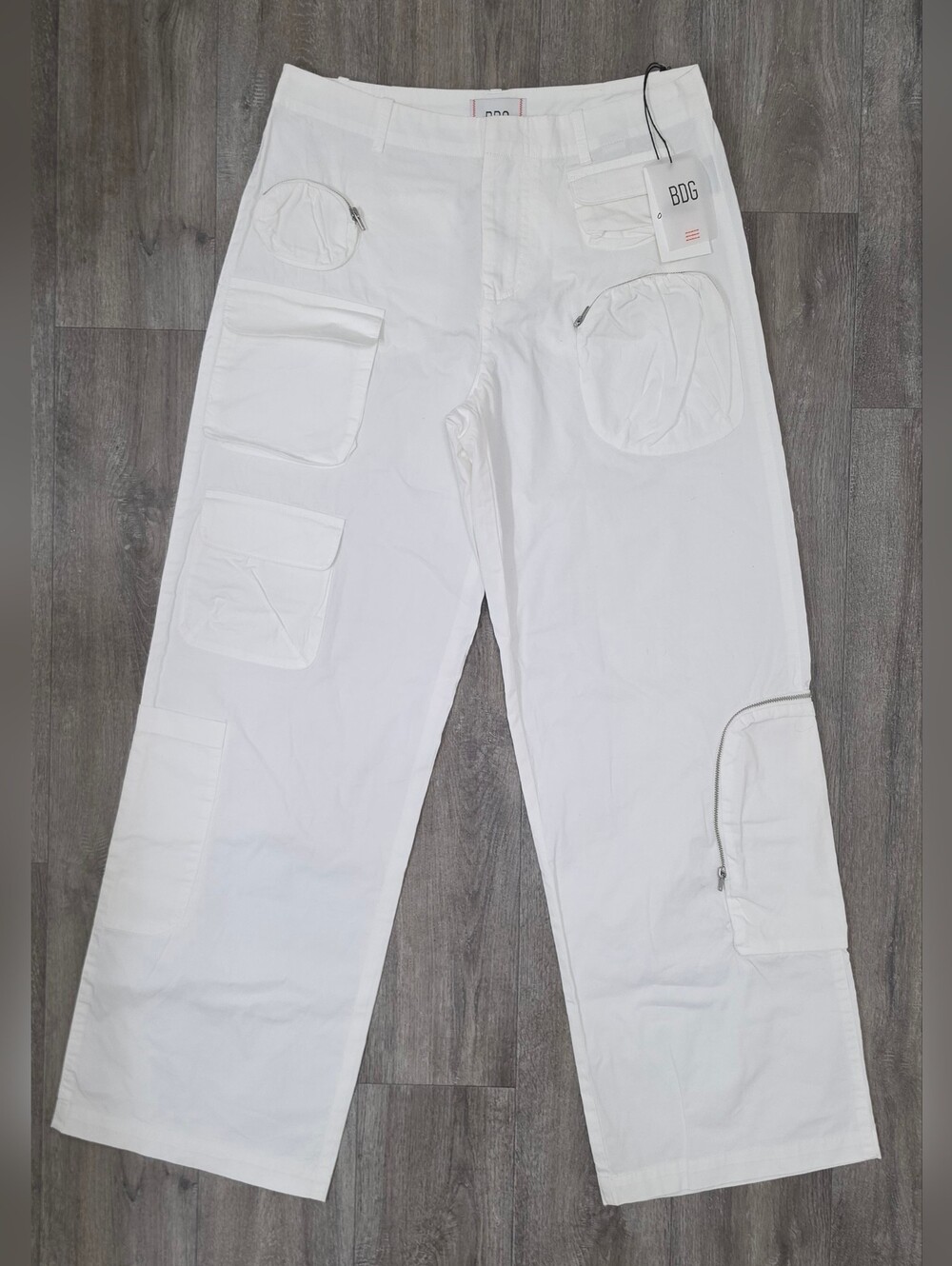 Women's BDG Suki Multi-Pocket Cargo Pant-Size 6 *NWT* - Picture 5 of 8